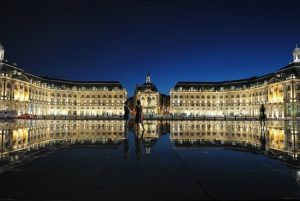 Bordeaux place de la Bourse (photo 123FR)